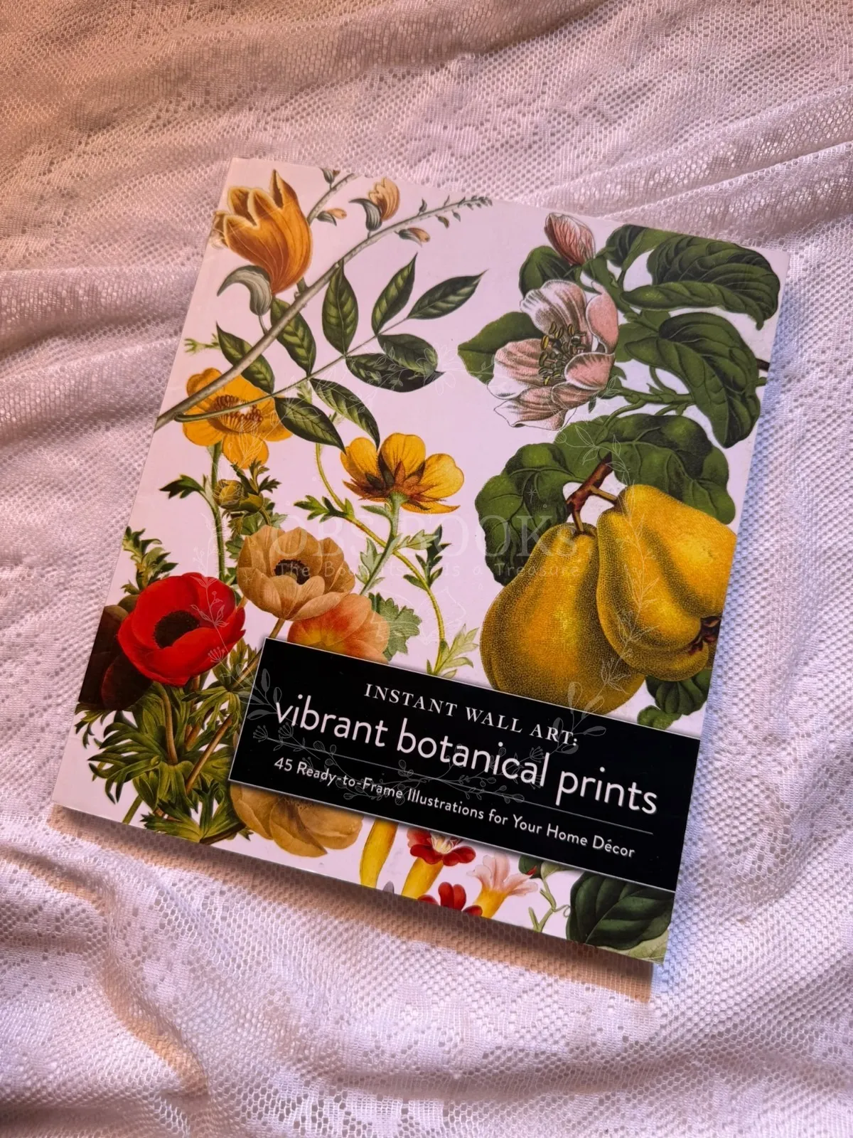 Instant Wall Art: Vibrant Botanical Prints — 45 Ready-to-Frame Illustrations for Your Home Décor