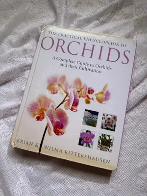 The Practical Encyclopedia of Orchids: A Complete Guide to Orchids and Their Cultivation