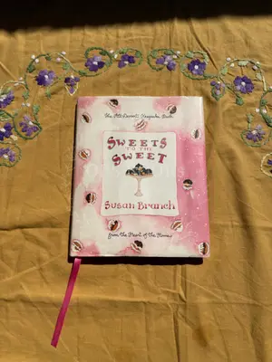 Sweets to the Sweet: The All-Dessert Keepsake Book from the Heart of the Home